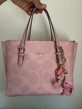2/$20🎀 Rhinestone Pink Unicorn Keychain with Tassel